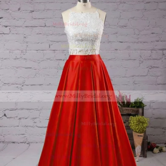 2 pc Red & White Formal/Prom Dress - Picture 3 of 3